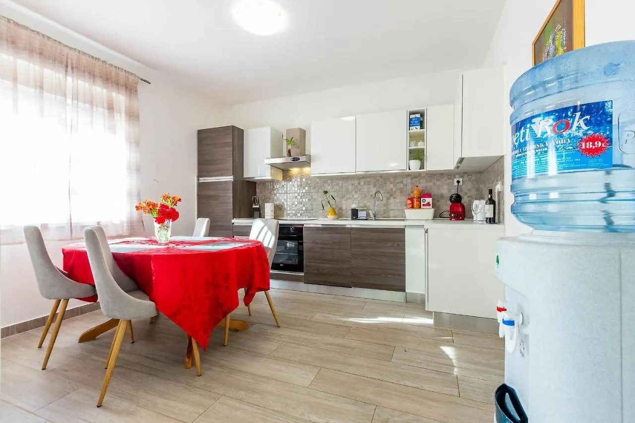 Chubi 2Br Apt Parking Terrace Bbq Vegetable Garden Zadar