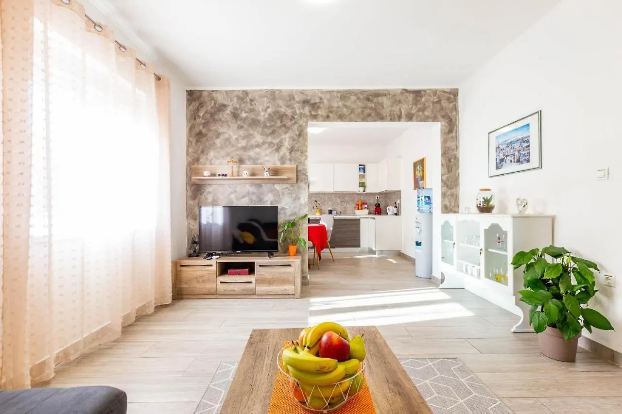 Chubi 2Br Apt Parking Terrace Bbq Vegetable Garden Zadar Croatia